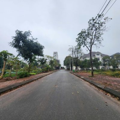 Hàng Cực Hót! Bán nhà khu Than Nâu, Khoái châu. DT 72.5m2. vị trí trung tâm, đắc địa Khoái Châu