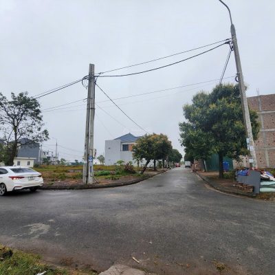 Hàng Cực Hót! Bán nhà khu Than Nâu, Khoái châu. DT 72.5m2. vị trí trung tâm, đắc địa Khoái Châu