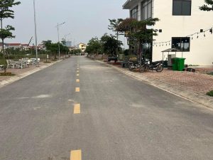 Cần bán 189m2 đất đấu giá Công Luận 2 sát hành lang Đông Tây