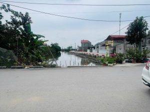 Lô góc cạnh chợ, kinh doanh. Bán 100m đất tại Liên Nghĩa, Văn Giang, đường atphalt 2 ô tô tải tránh