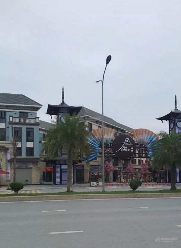 Chính chủ cần bán 42m2 đất thổ cư lâu dài trong lòng KĐT Vin2 Nghĩa Trụ xung quanh là các tiện ích