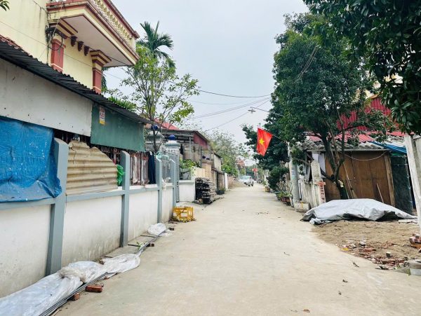 Bán lô đất 103,3m tại CD Quán Trạch, Liên Nghĩa , Văn Giang, đường hơn 3m ô tô vào thoải mái
