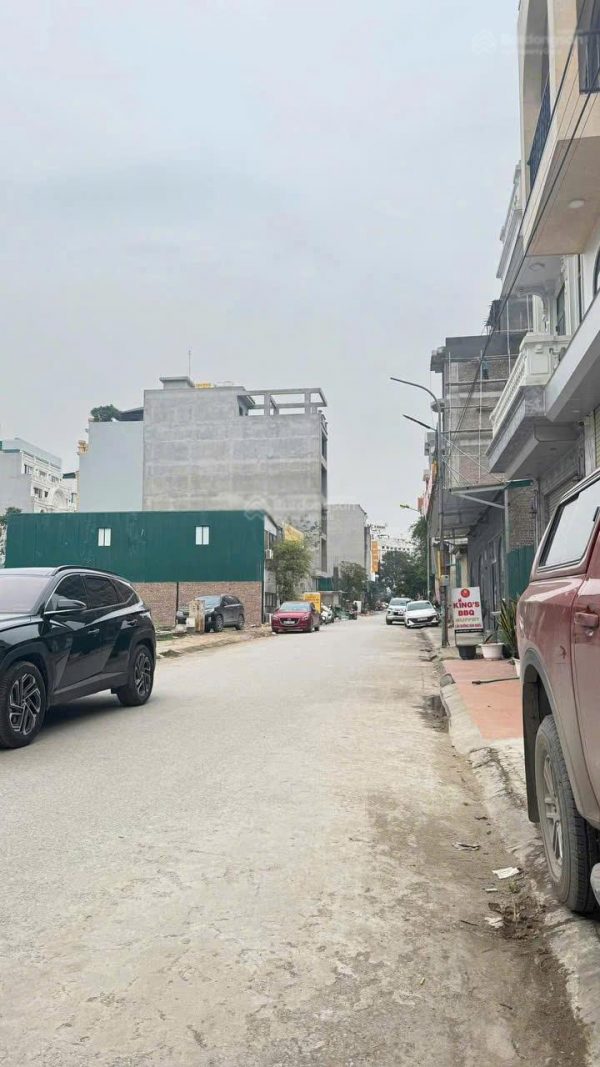 Bán lô đất 80m2, 5m mặt tiền khu 4.3 hecta Văn Giang, kinh doanh sầm uất. Giá thương lượng