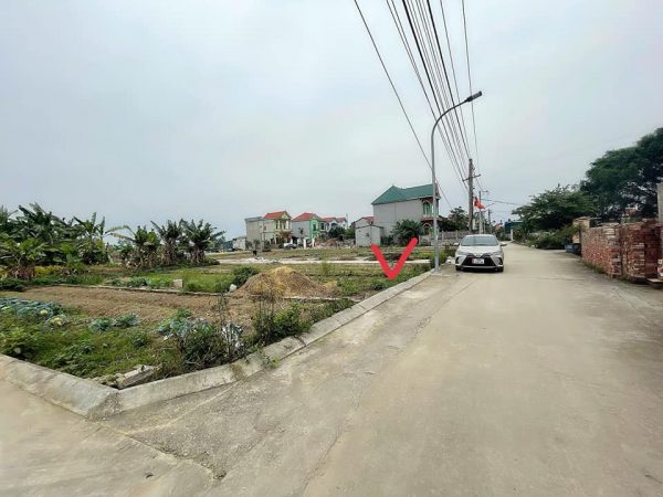 Đón sóng đường huyện DH30 -Lô đất 70m2 trục chính tại Lê Xá - Dương Quang