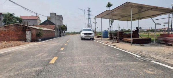 100m² Đất Vị Trí Cực Đẹp Đối Diện Vườn Hoa – Giá Tốt Chỉ Hơn 4 Tỷ