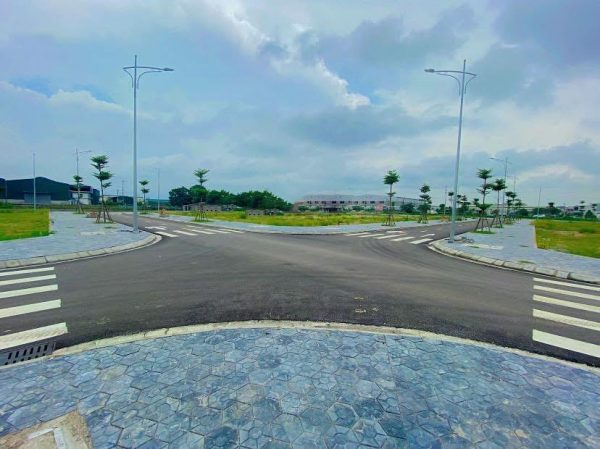 Bán lô đất đấu giá Yên Hòa, Yên Mỹ 100m² – Mặt tiền 5m cực đẹp, bám đường LT 379, gần chợ nông sản