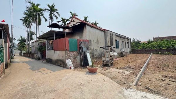 Chỉ với 2tỷ sở hữu ngay siêu phẩm ô tô vào đất tại Đan Kim- Liên Nghĩa 58.5m2 giáp đại lộ Đông Tây