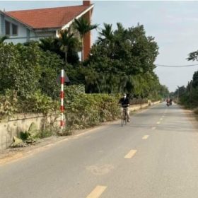 Cần tiền bán gấp. Lô góc đấu giá đại tài, sát Vin2 và đường VĐ 3.5