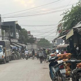 Bán 80m2 đất chợ đầu mối nông sản Đông Tảo, Khoái Châu đang xây dựng