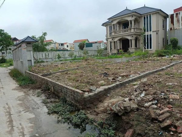 Bán đất 64.7m2 - sổ đỏ trao tay