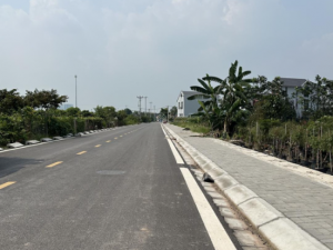Bán đất đấu giá mặt đường như ảnh, có vỉa hè, ngay sát ĐH Bách Khoa và đường đại lộ đông tây 1