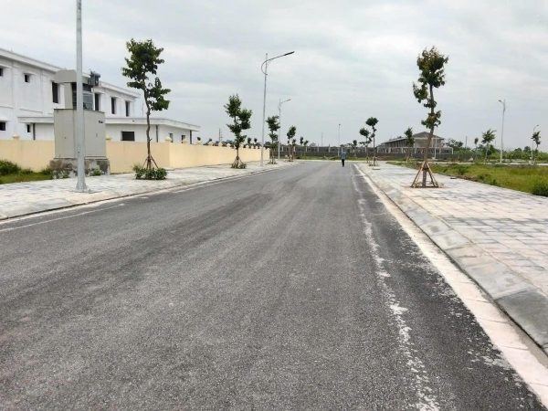 Bán lô đất 80m2, mảnh sẻ khe 2 mặt thoáng đấu giá tại Bảo Khê, Hưng Yên, giá 3,65 tỷ, view đẹp hot