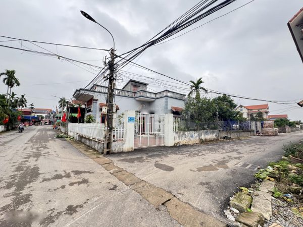 Bán 125m full thổ mặt đường nhựa tại Tân Dân