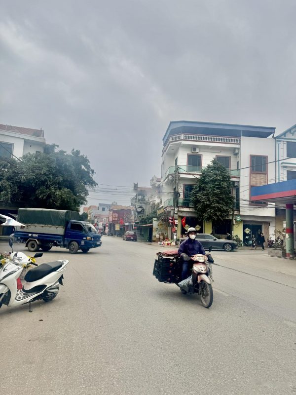 Bán ô đất mặt đường Vân Du Ân Thi Hưng Yên gần UBND, gần nút giao cao tốc khu công nghiệp đối diện