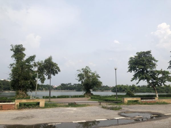 Bán đất Hiến Nam, ô tô tránh, nối Bãi Sậy và Vũ Trọng Phụng, cách 30m ra hồ Đảo Cò,DT 68m2, 3,9 tỷBán đất 68m² Hiến Nam – Ô tô tránh, gần hồ Đảo Cò, giá chỉ 3,9 tỷ